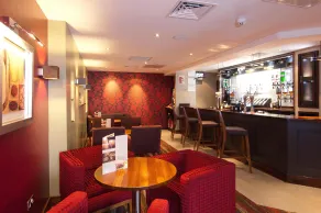 Premier Inn Sunbury - Kempton Park - Restaurang