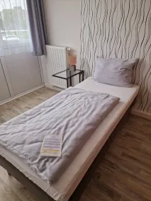 [BEE]VILLAGE MESSEHOTEL HANNOVER-LAATZEN. - Chambre