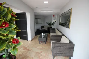 Rich Royal Suites - Hall