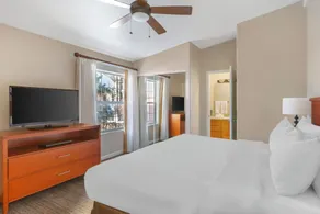 PVC at The Roundhouse Resort - Chambre
