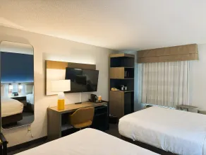 Comfort Inn & Suites Sheboygan I-43 - Chambre