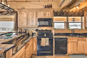 Rio Grande National Forest Cabin: Views & Hot Tub - Intérieur