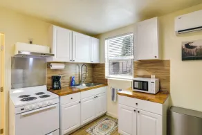 2 Mi to Feather River: Outdoor Escape in Oroville! - Interior