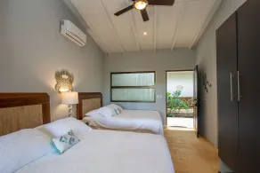 Casa de Paz- Portasol Vacation Rentals - Zimmer