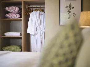 The Weeping Willow - Room