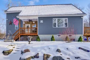 WFH Friendly! Quiet Greenville Home w/ Deck - Interiør