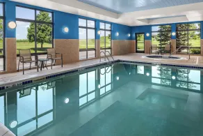 Hampton Inn Fairmont - Pool