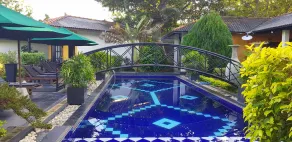 Flower Garden Lake Resort - Piscina