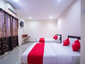Royals Star Hotel - Chambre