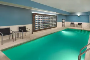 Courtyard by Marriott Washington, D.C./Foggy Bottom - Piscine