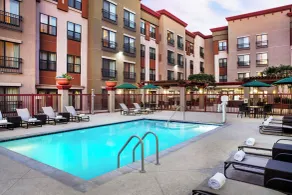 Residence Inn Los Angeles Burbank/Downtown - Piscine