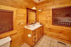 A Grand View Lodge #540 - Banheiro