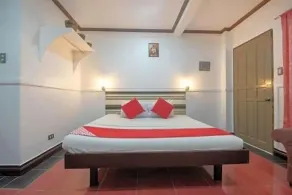 Max Travellers Inn by RedDoorz - Chambre
