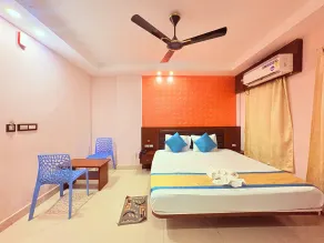 Hotel Prince Plaza with Swimming Pool - Room