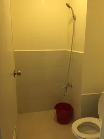 Urban Deca EDSA Staycation w/Unli Wi-Fi & Netflix - Salle de bain
