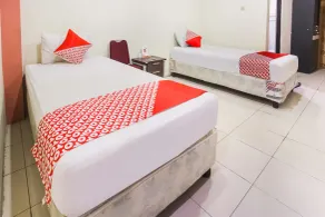 OYO 3970 Hotel La Macca Makassar - Chambre