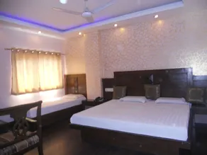 Amax Inn - Room