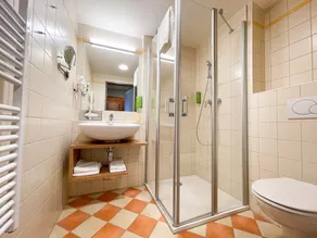 JUFA Hotel Deutschlandsberg - Bathroom