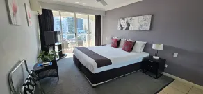 Broadbeach Holiday Apartments - Rum