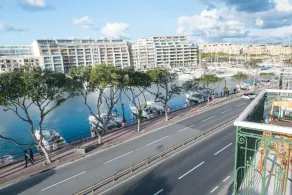 Deluxe and Spacious Double Room - Bb Marina - Balkon