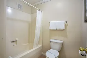Edgewater Inn - Room