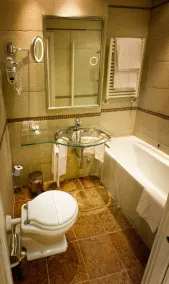 Hotel Homs - Bathroom