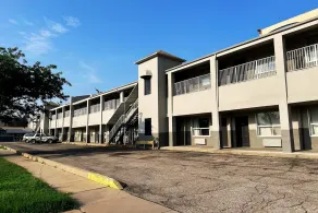 Blue Way Inn & Suites Wichita East - Reception