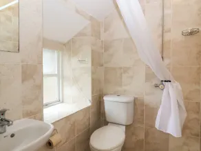 The Cow Shed - Bathroom