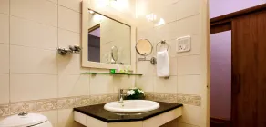 The Grand Regent - Bathroom