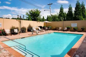 Courtyard Statesville Mooresville/Lake Norman - Piscine