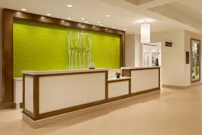 Hilton Garden Inn Boston Logan Airport - Reception
