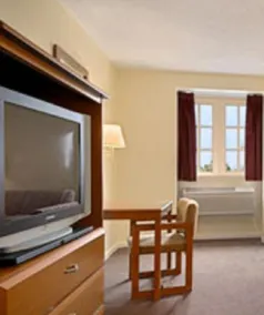 Super 8 by Wyndham New Orleans - Chambre