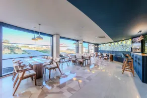 Heaven Premium Hotel Restaurant & Airport Shuttle - Restaurant