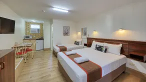 Bryants Motel Roma - Room
