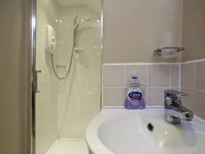 Cloverwell - Baño