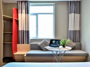 ibis Yichang Bayi Rd - Room