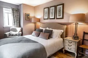 White Rose Tower - Room