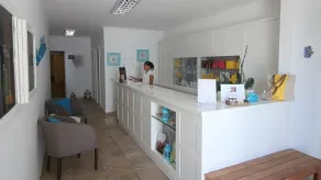 Mi Casa Beach Hotel - Rezeption