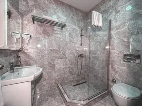 The Riada Hotel - Bathroom