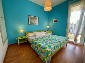 Colorful house with pool and garden - Rum