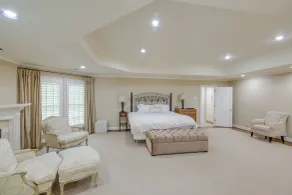Pool, Hot Tub & Outdoor Theater: Franklin Retreat - Interior