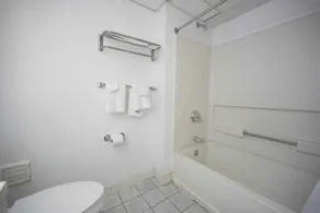 Greenwoods Inn & Suites - Salle de bain