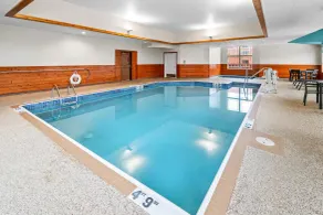 Hampton Inn Duluth Canal Park - Pool