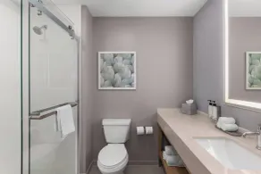 EVEN Hotel Orlando International Airport by IHG - Bathroom