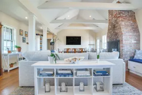 Stunning Ocean View! Beachfront Nantucket Retreat - Innvendig