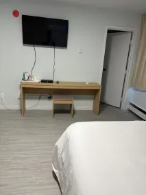 Rundle Inn and Suites - Room