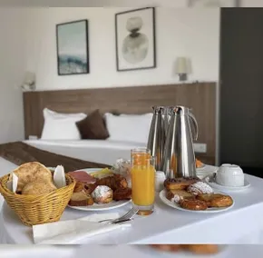 HOTEL MH - Restaurant