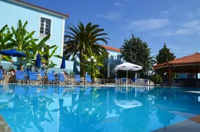 Blue Sky Hotel - Basseng