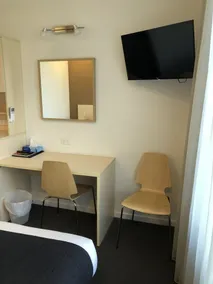 Adelaide Airport Motel - Room