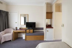 Redhill Cooma Motor Inn - Room